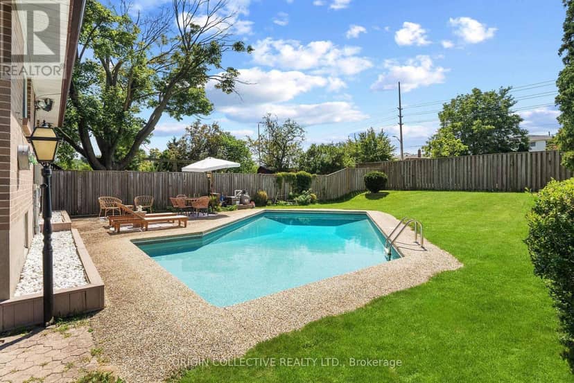 983 Parthia Crescent — photo 36 of 40