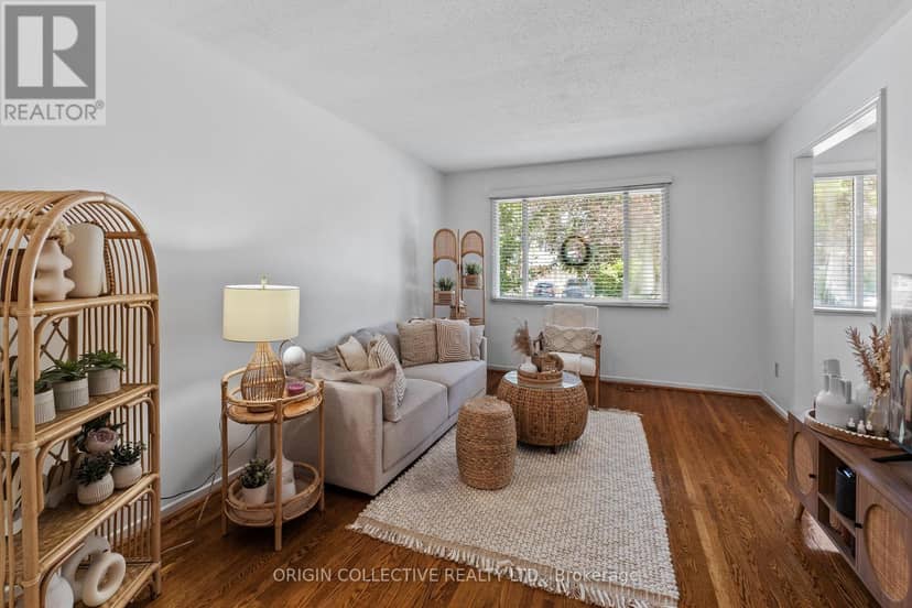 983 Parthia Crescent — photo 6 of 40