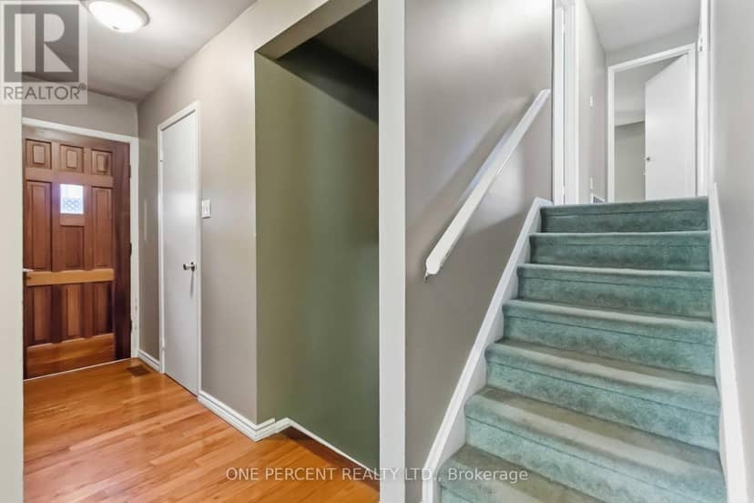 6099 Starfield Crescent — photo 12 of 30