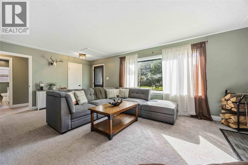 772 Kemsley Drive — photo 5 of 35