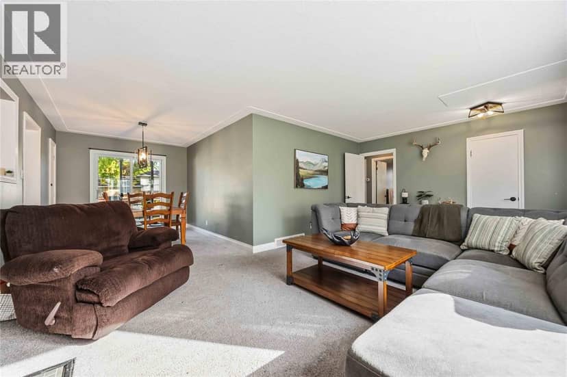 772 Kemsley Drive — photo 7 of 35