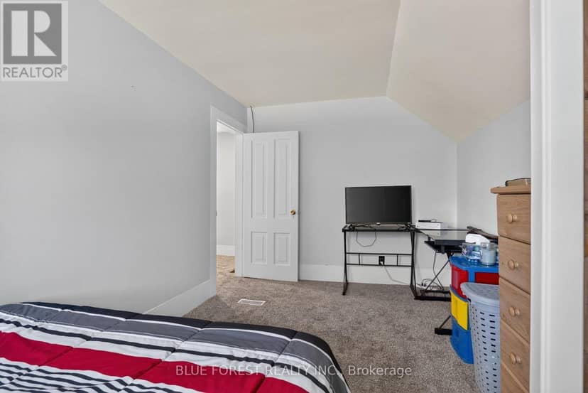 264 Furnival Road — photo 35 of 40