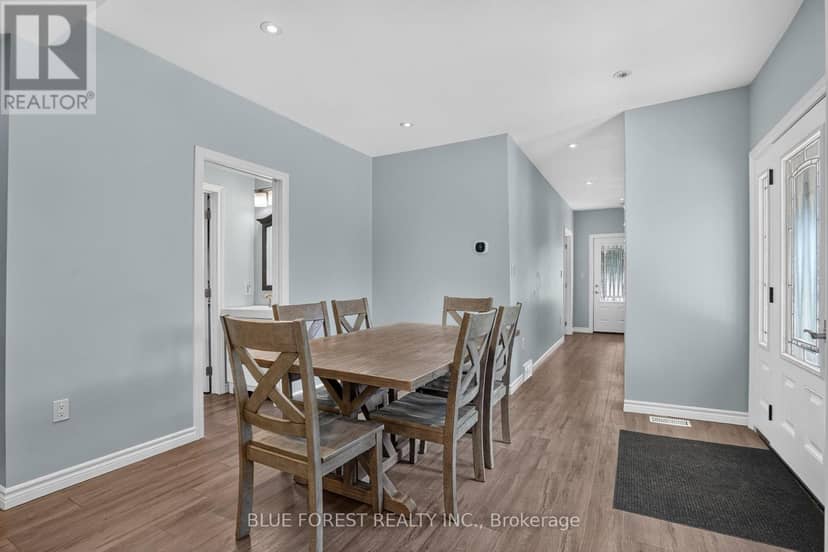 264 Furnival Road, West Elgin, photo 8