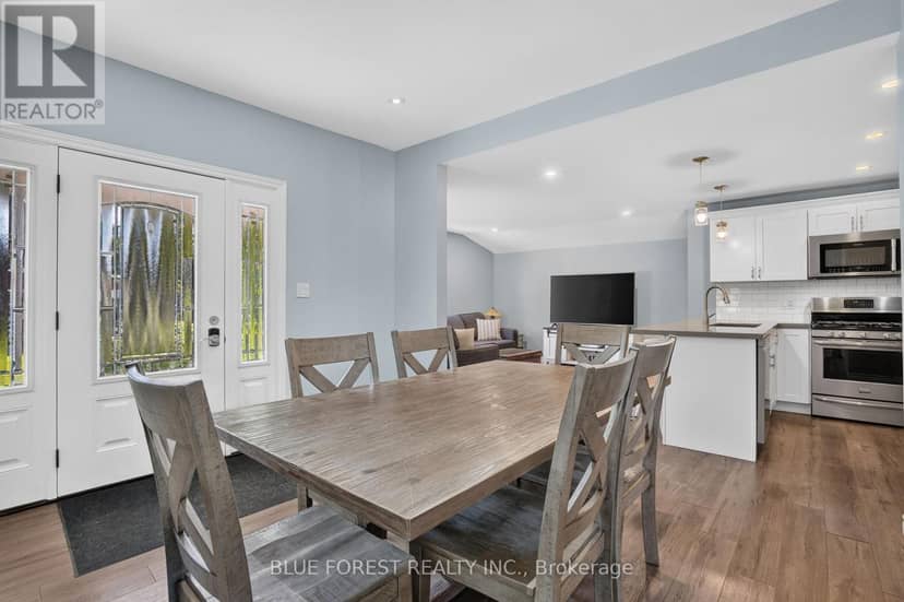 264 Furnival Road — photo 9 of 40