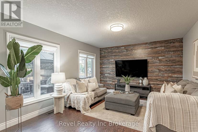 53 Applewood Street — photo 14 of 40