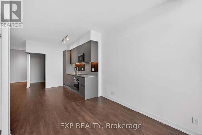 1101 - 39 Mary Street — photo 13 of 40