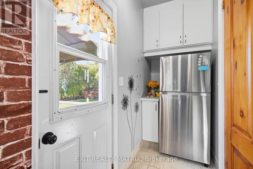 20 Spring Street — photo 12 of 40