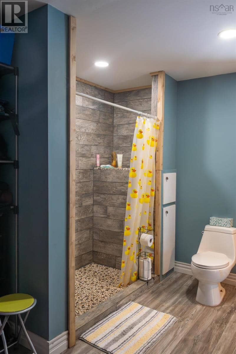 345 Toney Bay Road — photo 32 of 40