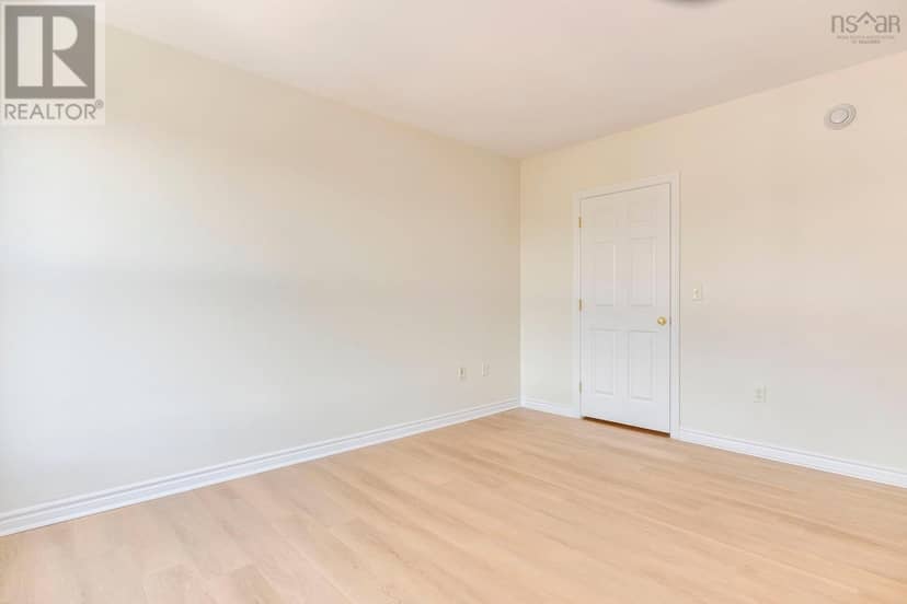 802 99 Waterfront Drive — photo 40 of 40