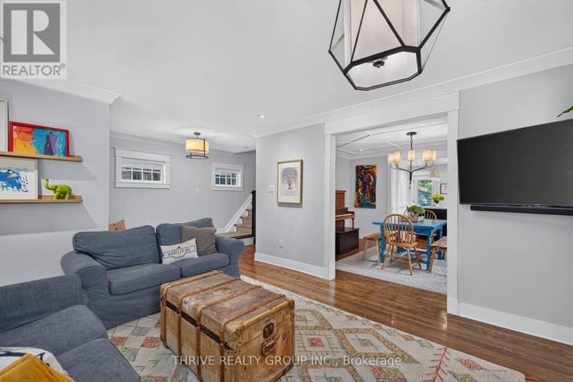 837 Wellington Street — photo 10 of 40