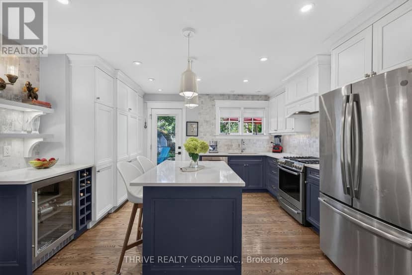 837 Wellington Street — photo 13 of 40