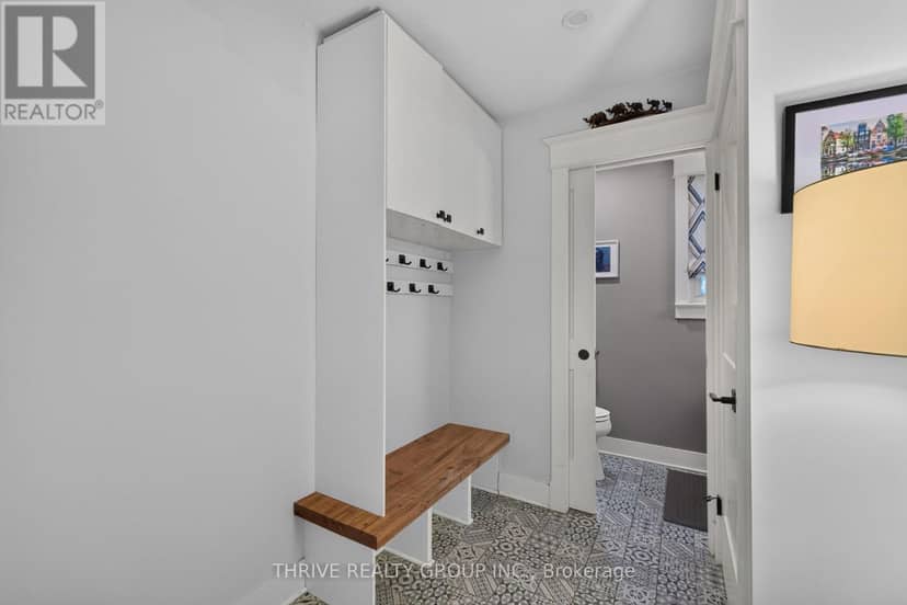 837 Wellington Street — photo 19 of 40
