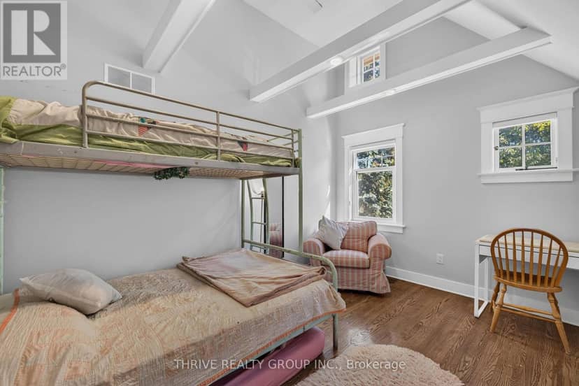 837 Wellington Street — photo 33 of 40