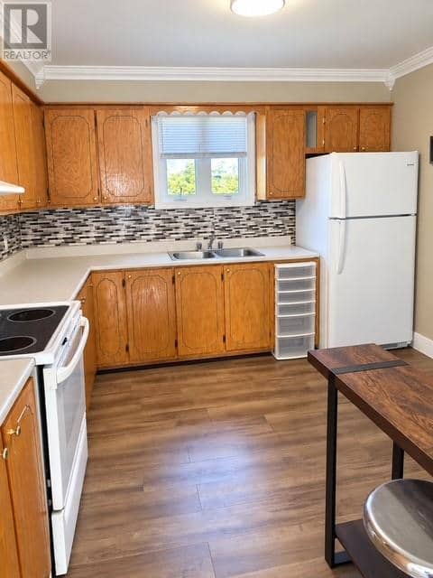 235 Creston Boulevard — photo 10 of 24