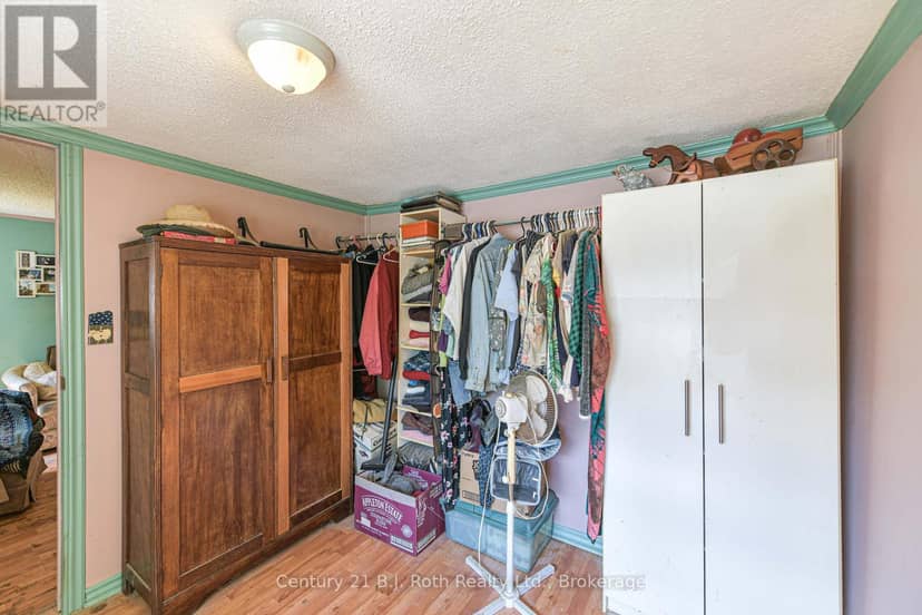 3427 Coronation Avenue — photo 12 of 29