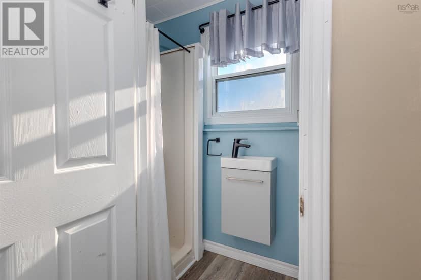 52 Pepperell Street — photo 15 of 38