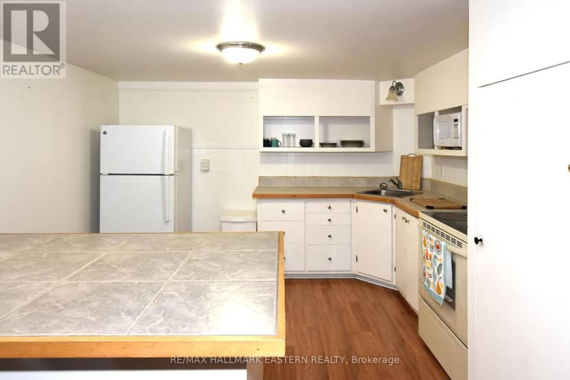 726 Fairbairn Street — photo 21 of 28