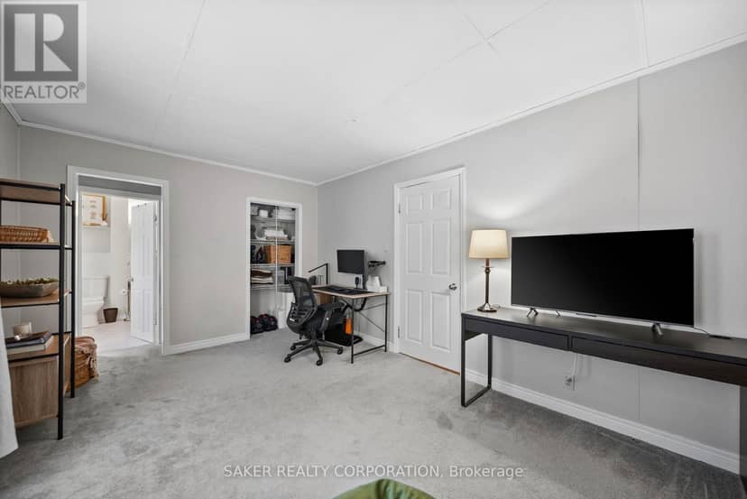 23 Maple Street — photo 16 of 38