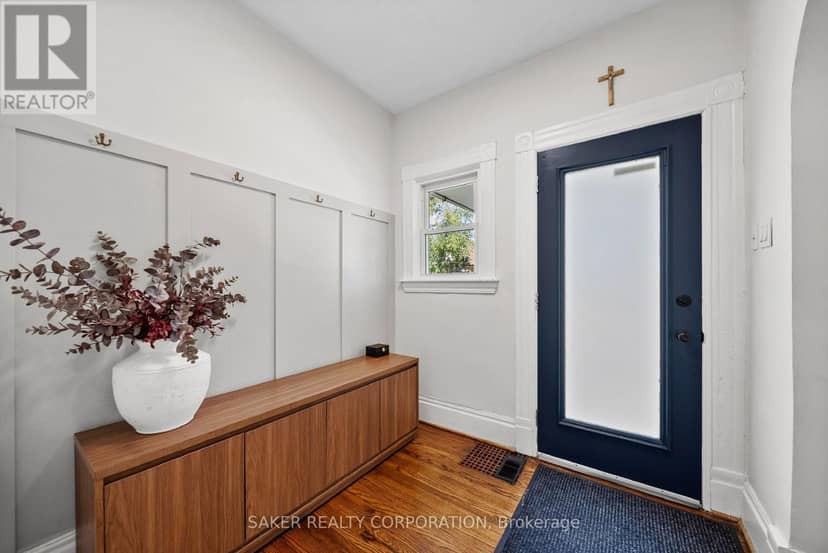23 Maple Street — photo 2 of 38