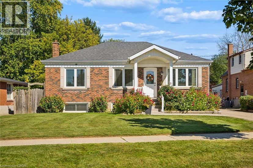 56 SUFFOLK Avenue, Kitchener, photo 2