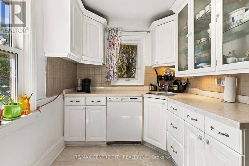 360 Hale Street — photo 9 of 40