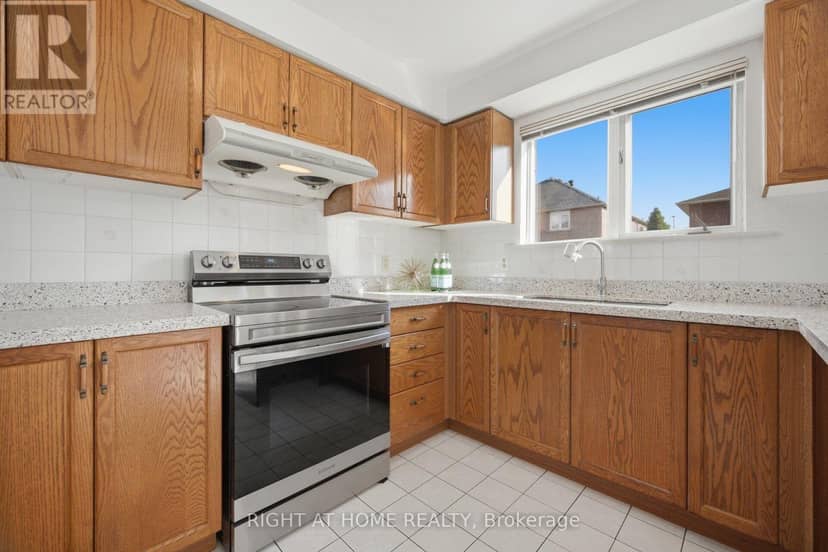 11 Lynda McNeil Place — photo 13 of 40