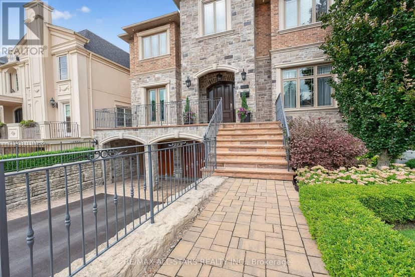 126 Hillview Road, Aurora, photo 2