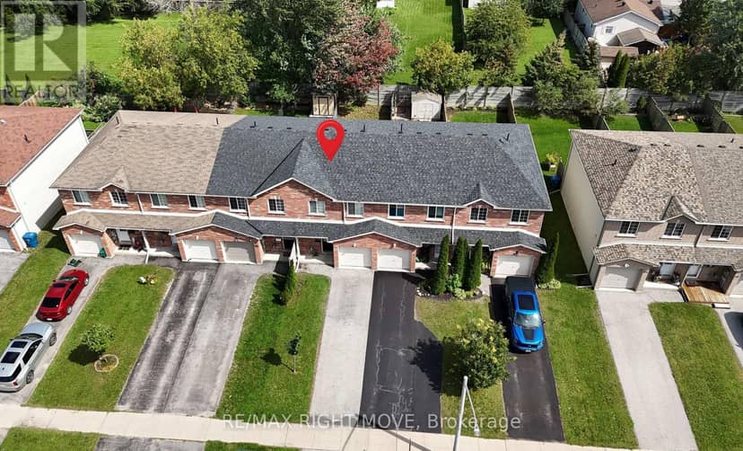 40 Michelle Drive — photo 2 of 26