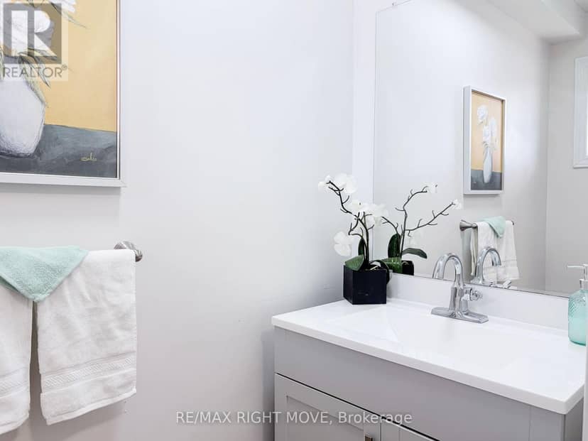 40 Michelle Drive — photo 5 of 26