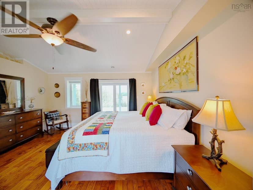 11637 Highway 16 — photo 21 of 40