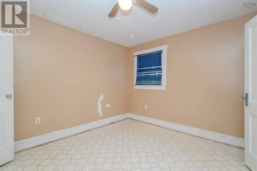 1284 George Street — photo 18 of 20