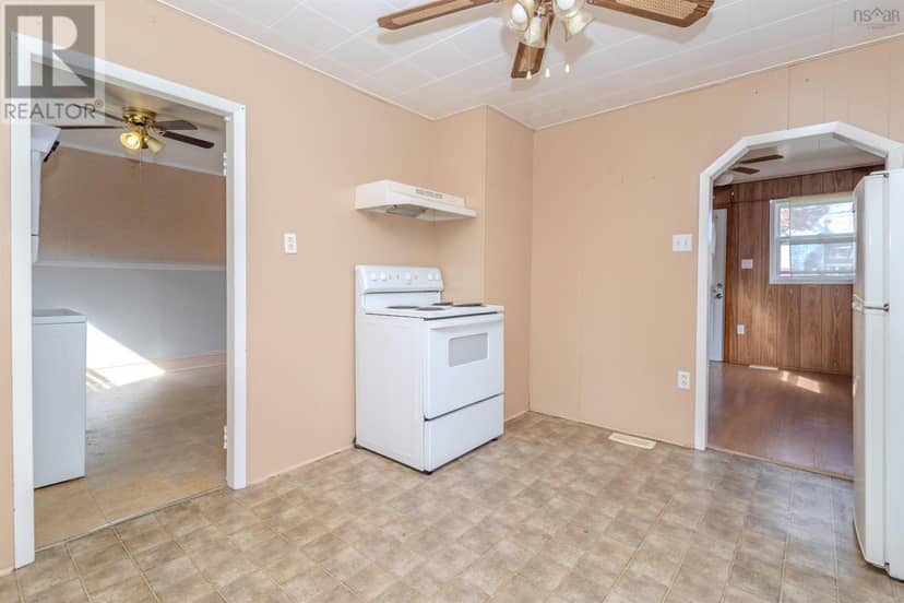 1284 George Street — photo 12 of 20