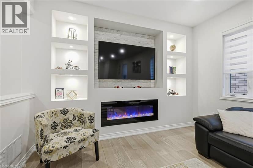 90 ROBERTSON Road — photo 6 of 40