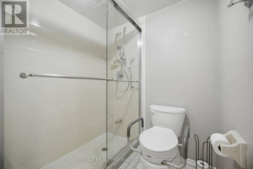404 - 330 Mill Street S — photo 24 of 40