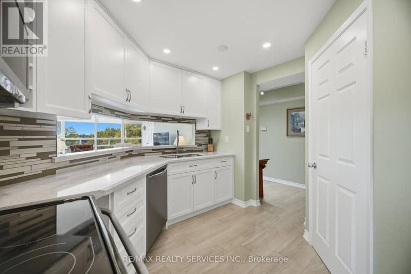 404 - 330 Mill Street S, Brampton, photo 6