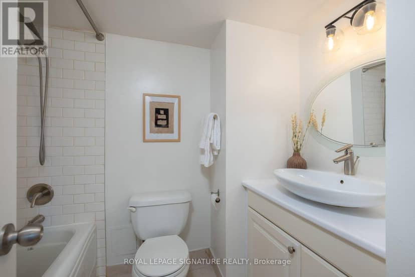 1607 - 360 Ridelle Avenue — photo 16 of 30