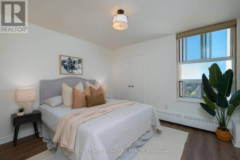 1607 - 360 Ridelle Avenue — photo 17 of 30