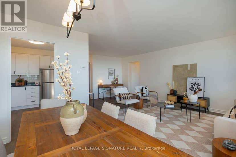 1607 - 360 Ridelle Avenue, Toronto, photo 4