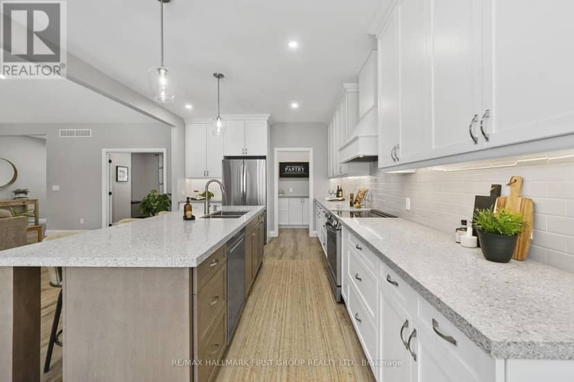3922 Kennedy Road — photo 13 of 40