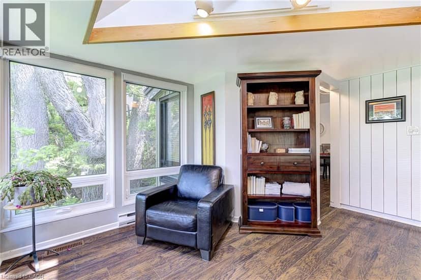 50 GREENSVIEW Drive — photo 12 of 36