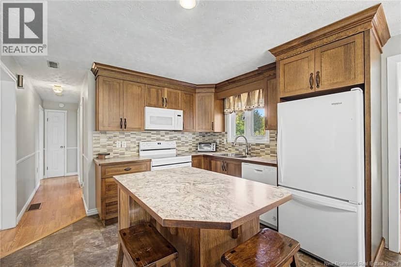 23 Springwater Court — photo 10 of 40