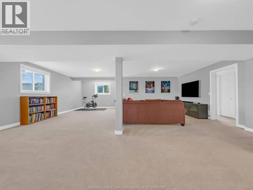 1541 Heatherglen DRIVE — photo 32 of 40