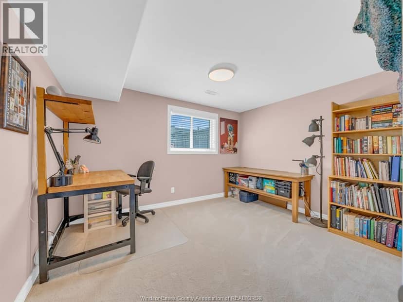1541 Heatherglen DRIVE — photo 37 of 40