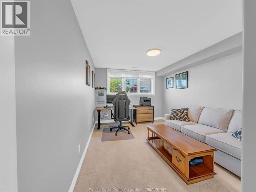 1541 Heatherglen DRIVE — photo 40 of 40