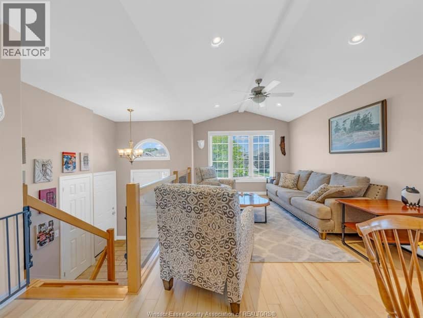 1541 Heatherglen DRIVE — photo 9 of 40