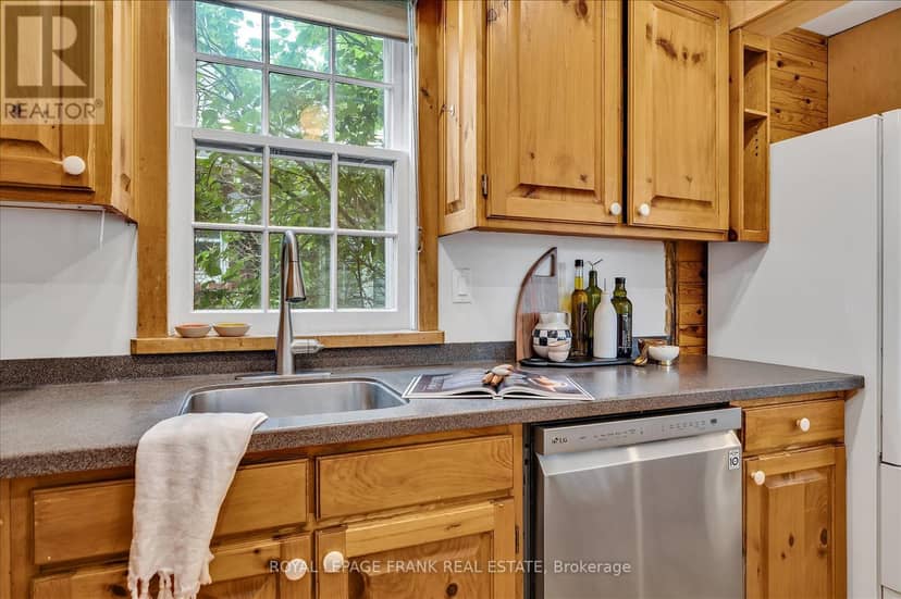 470 Albertus Avenue — photo 24 of 40