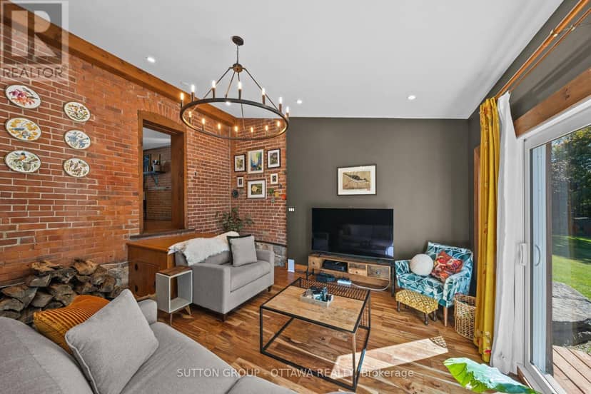 40 Sabourin Street — photo 13 of 40