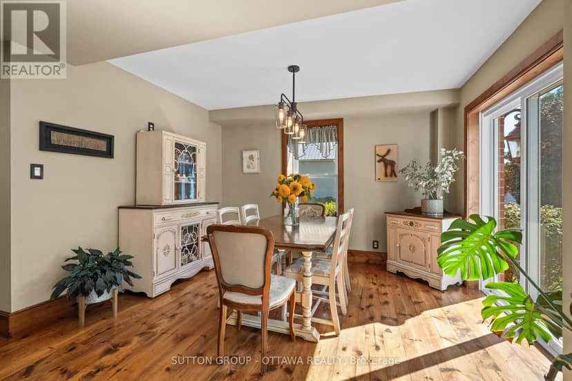 40 Sabourin Street — photo 17 of 40