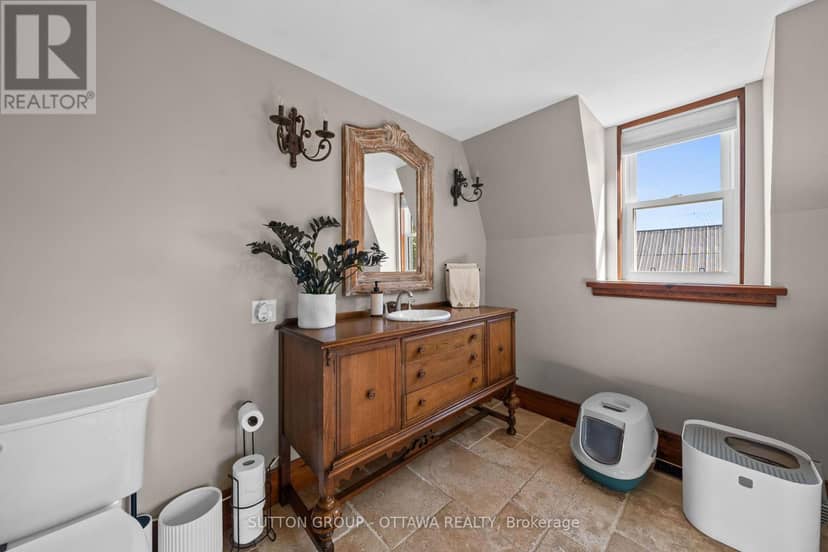 40 Sabourin Street — photo 28 of 40