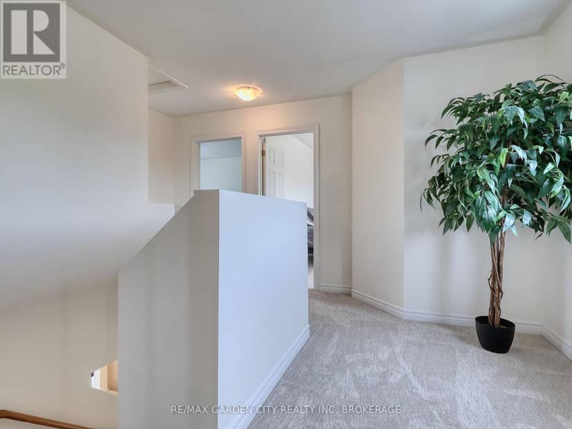 75 Jackson Court E — photo 19 of 35